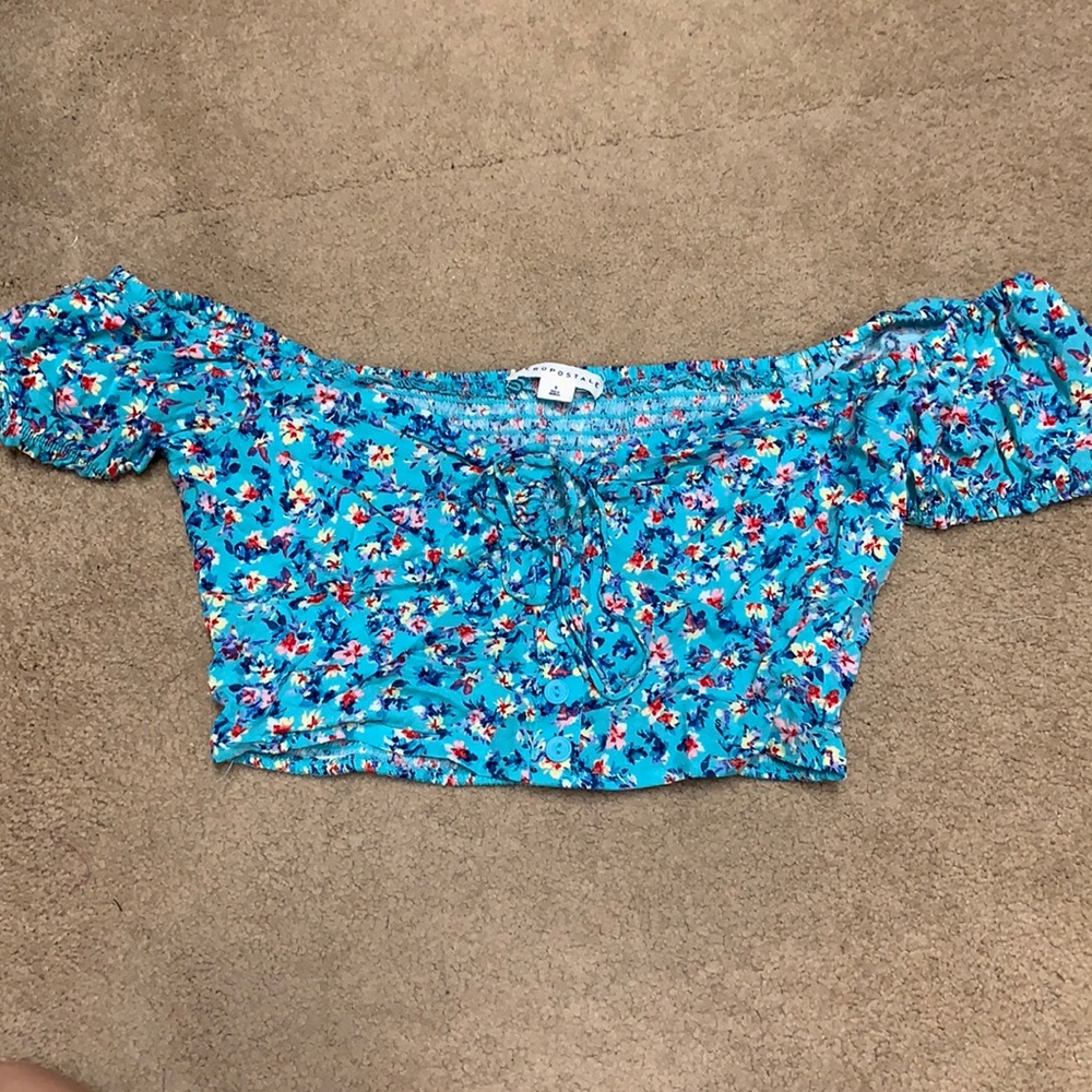 Cropped Tropical Off-The-Shoulder Top